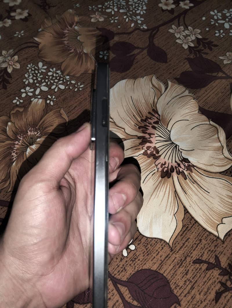 Infinix Note 30 pro 4