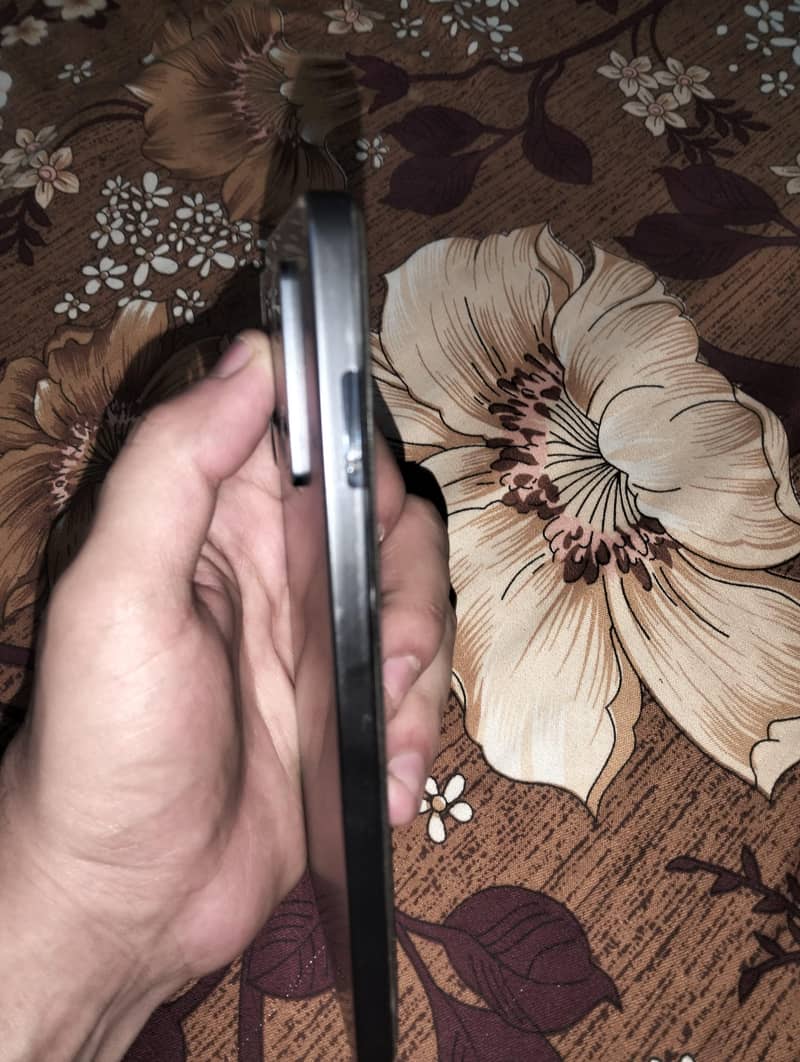 Infinix Note 30 pro 5