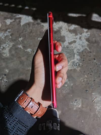 10/8 condiuon bilkul ok hy batry chnge hy or finger ok 128 gb