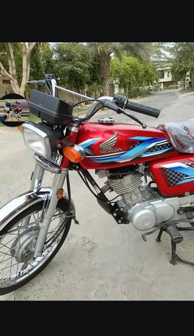 Honda 125 Karachi university