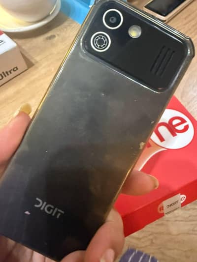 digit mobile in excellent condition slightly used