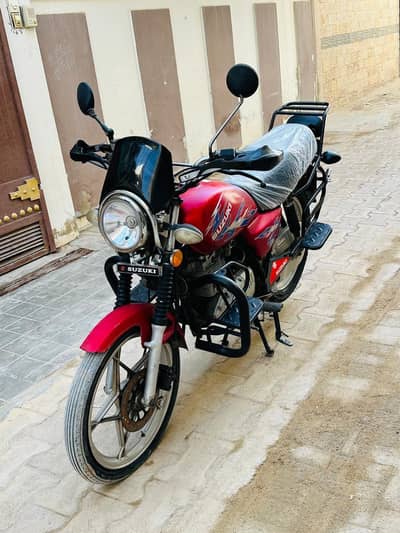 Suzuki GS SE 2018#0/3/1/7/0/0/2/4/6/2/9