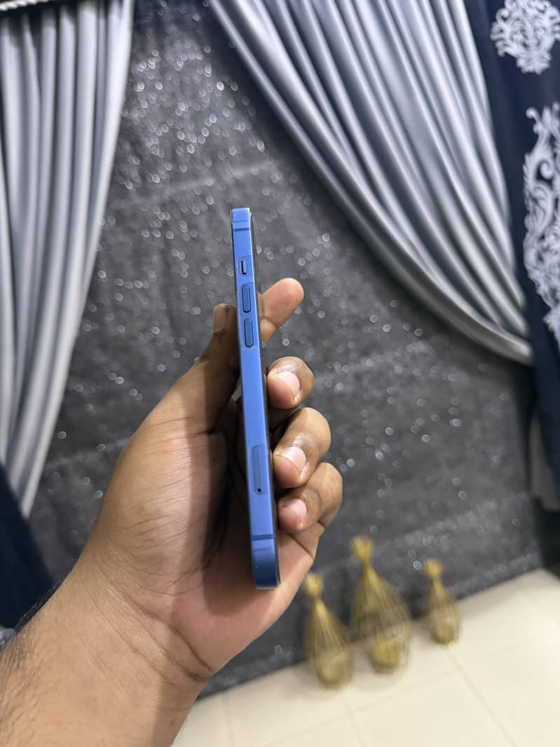 Iphone 13 JV 4