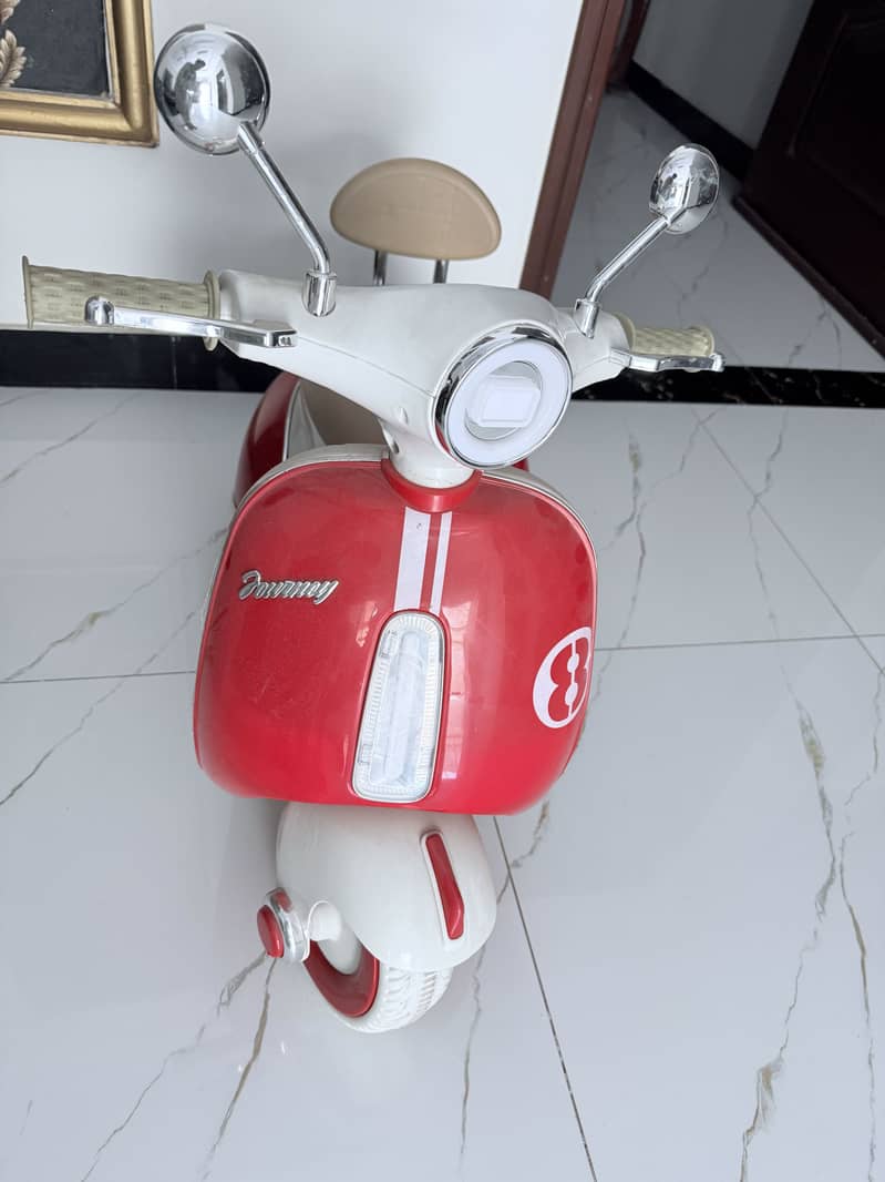 Scooty 1