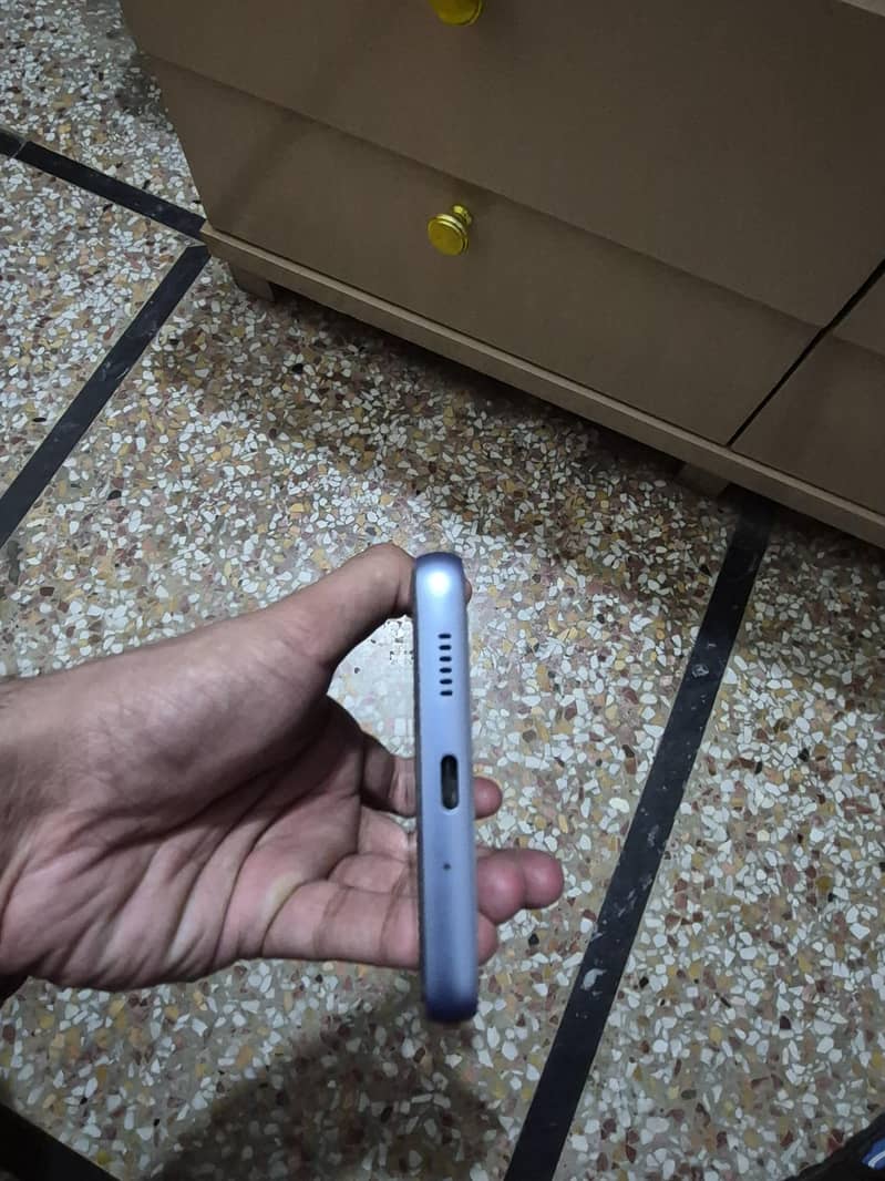 Samsung A33 3