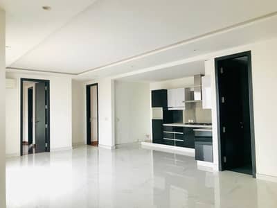 SUPER HOT, SUPER COOL, SUPER LOCATION FLAT IN GULBERG 3, LAHORE CBD