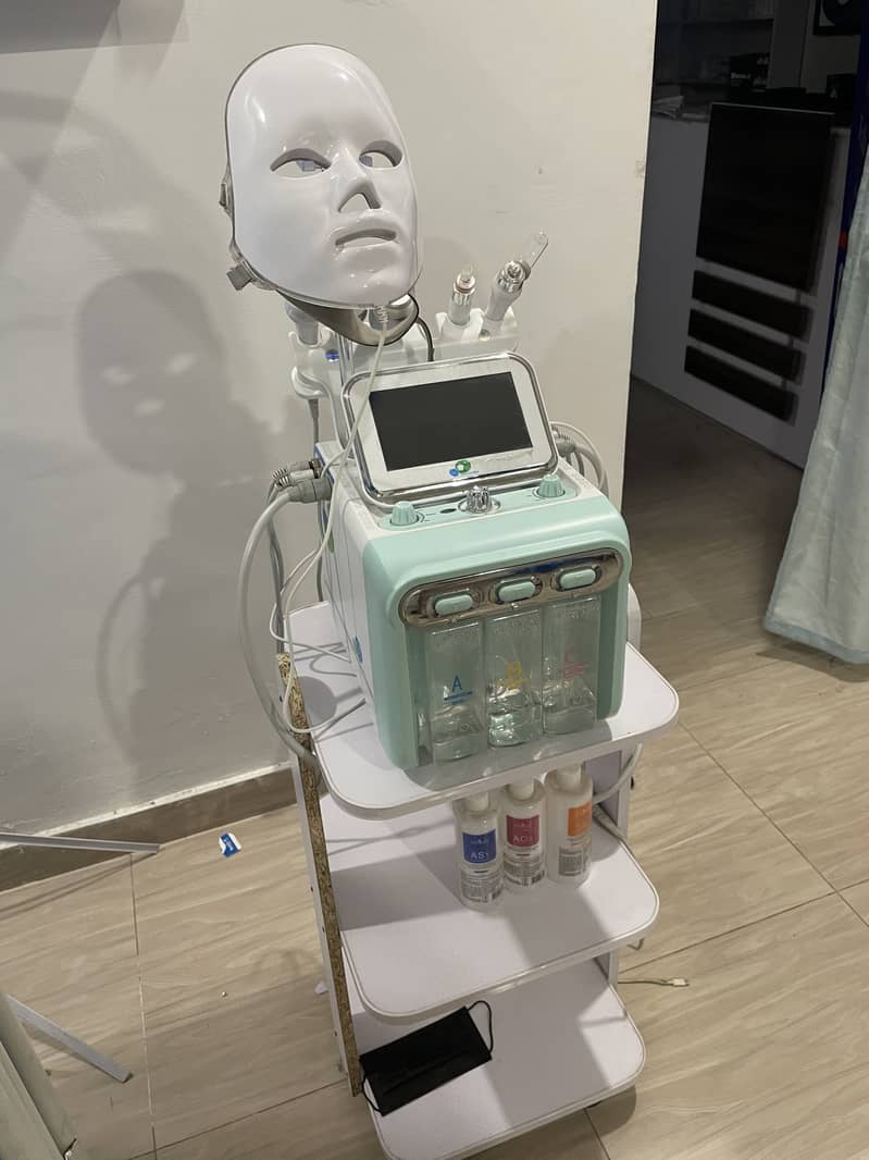 Hydrafacial machine 0
