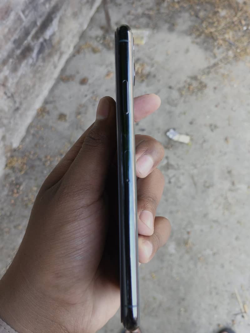 iPhone 11 pro max 0