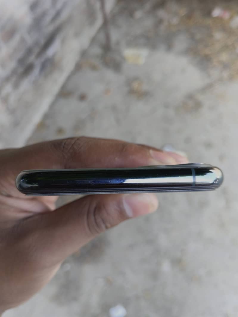 iPhone 11 pro max 1