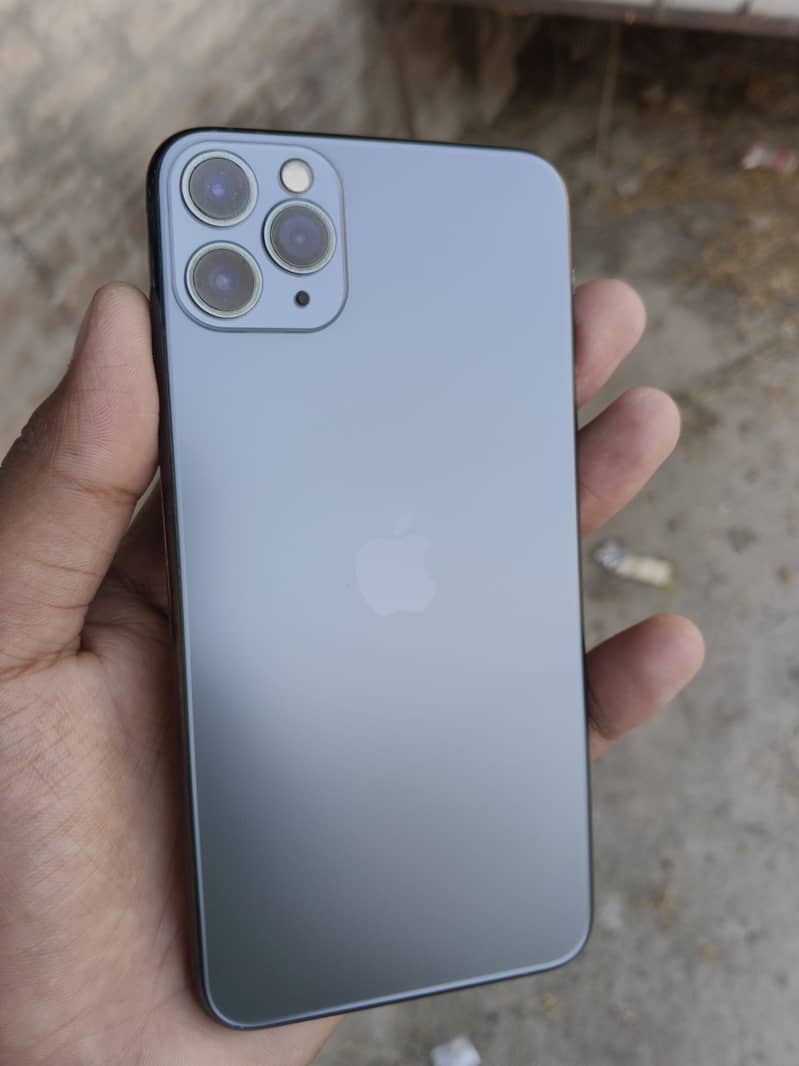 iPhone 11 pro max 4