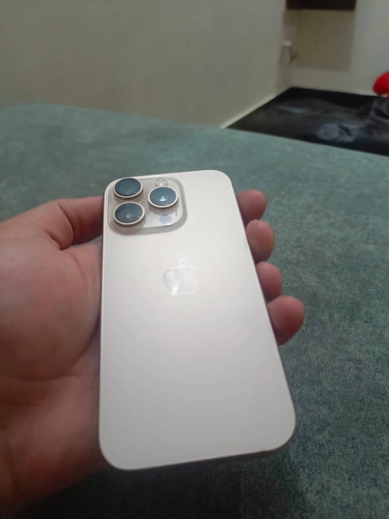 Iphone 16 pro 1
