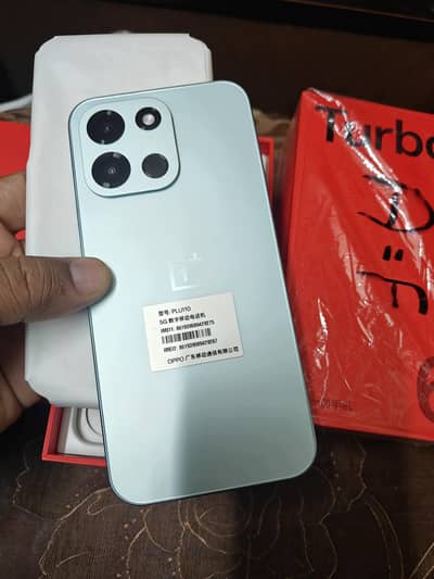 Brand new oneplus turbo6 9000mah battery box all packed non active