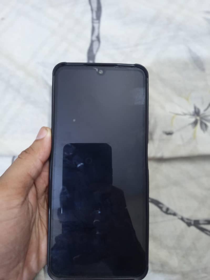 Poco C75 1
