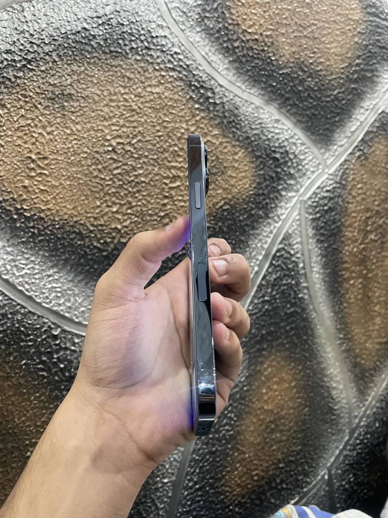 IPHONE 13 PRO MAX 8