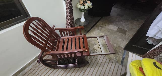 Wooden easy chair