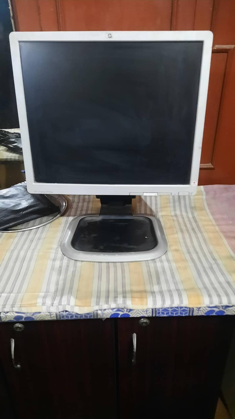 computer LCD 1
