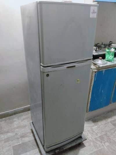 Dawlance 12 CuFt fridge good condition