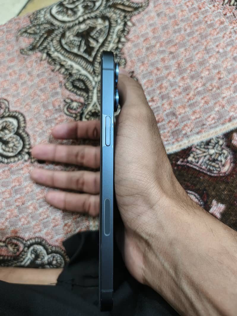 IPhone 12 Pro Max 1