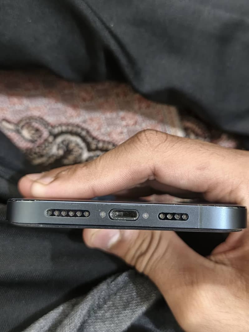 IPhone 12 Pro Max 5