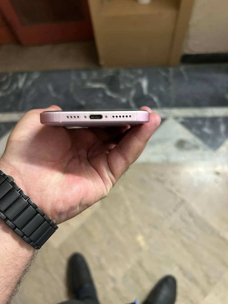 Iphone 15 plus pink 5