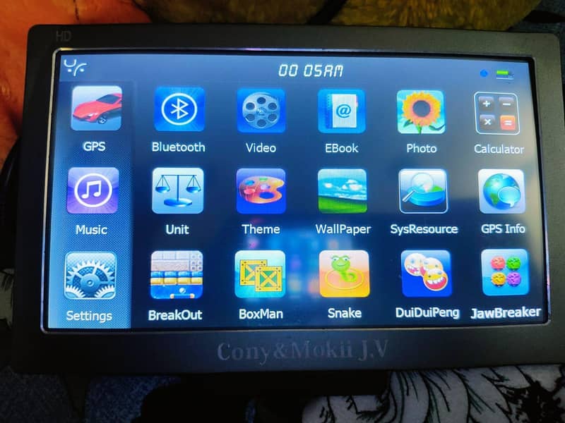 touch lcd gps and many more function 0