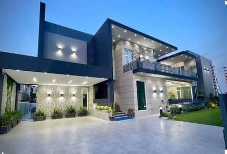 2 KANAL ELEGANT AND FULLY MAINTAINED SUPER HOT LOCATED BUNGALOW IS AVAILABLE IN THE BEST BLOCK OF DHA LAHORE.