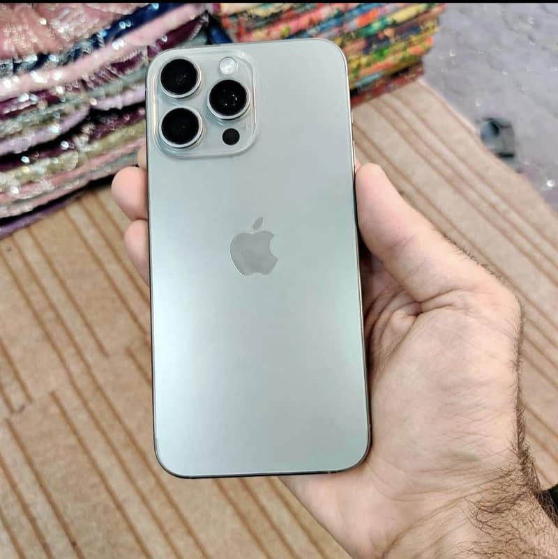 Iphone 15 pro max 0