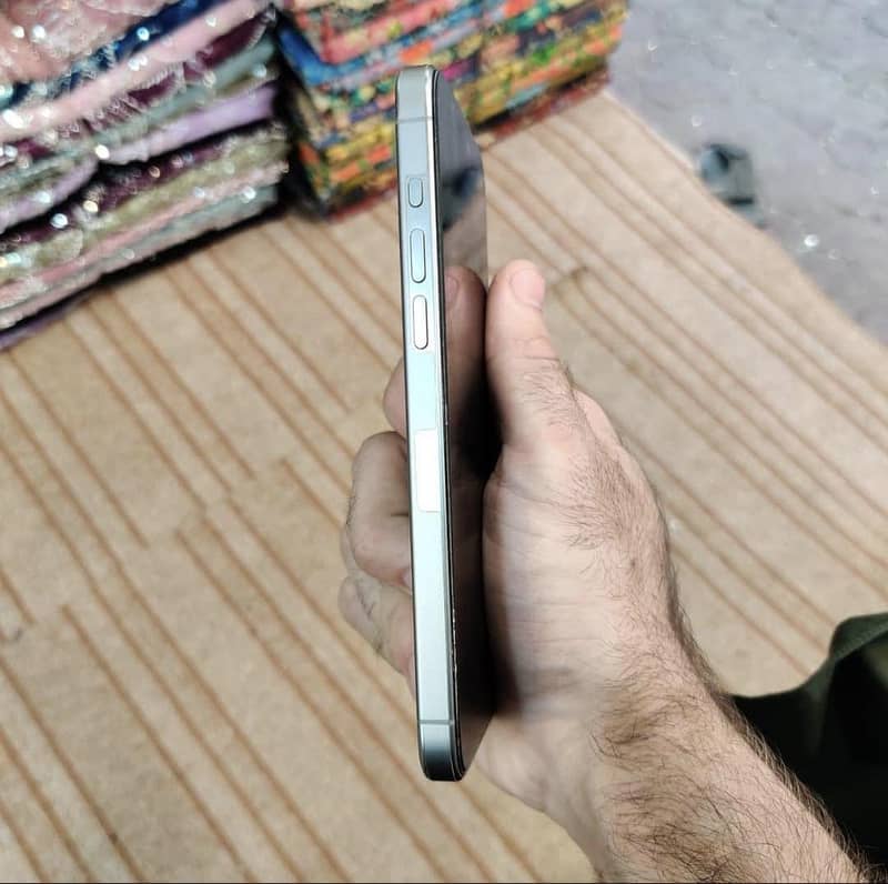 Iphone 15 pro max 1