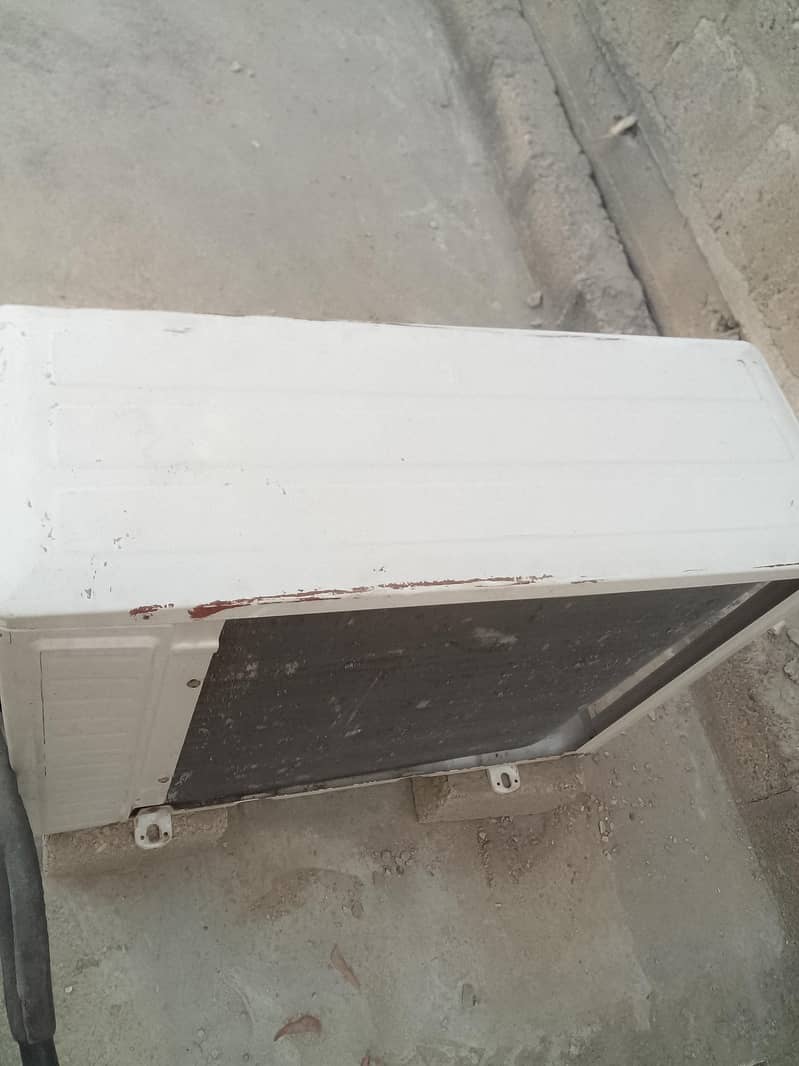 Dawlance split ac non inverter 1