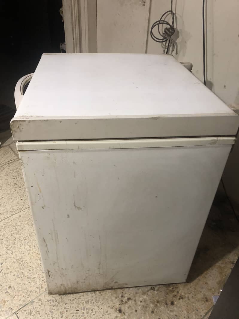 Waves deep freezer 3