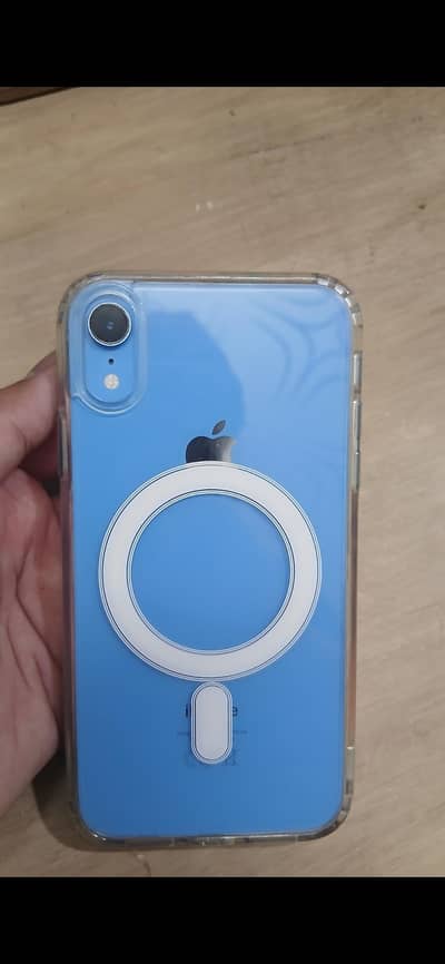 iphone xr.  gaming + camera like dslr