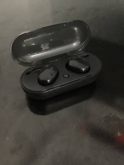 TWS EARBUDS
