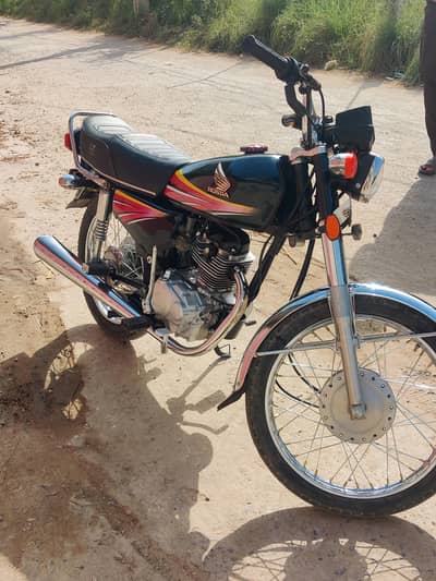 Honda 125 . . model2010 rinew condition 10/8