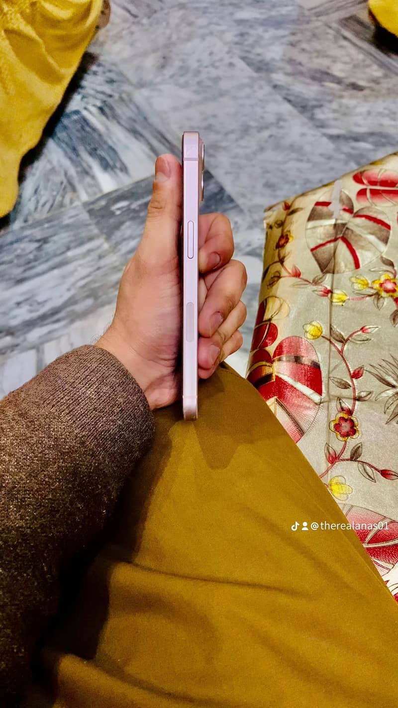 Iphone 13 3
