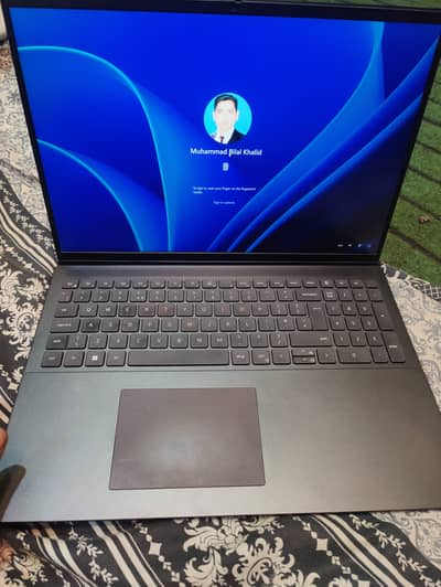 Dell vostro 7620 Core I7 12th Gen 16GB DDR5/512GB 4 GB graphic card
