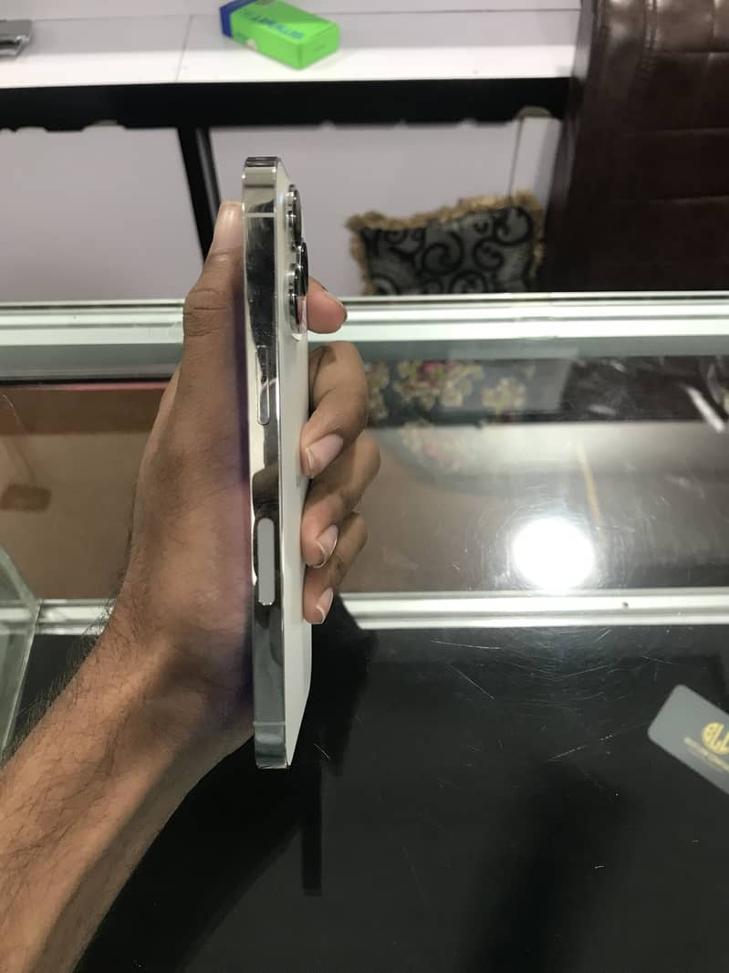 iphone 13 pro 1