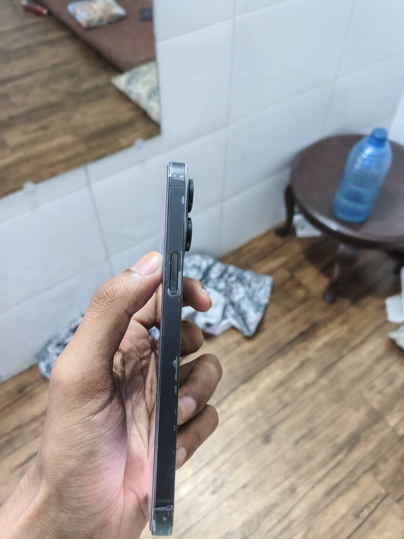 iPhone 14 pm 7