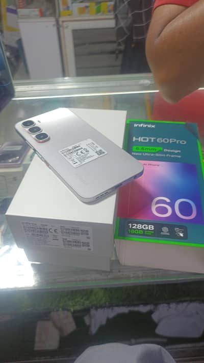 hot 60 pro 8+128 10 by 10 new cindition