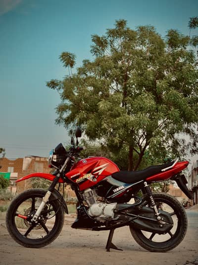 Urgent! YAMAHA YBR 125G 2017 Japanese Model Neat & Clean