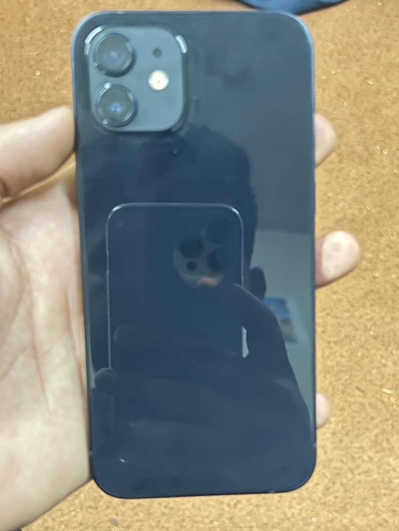 iPhone 12 0