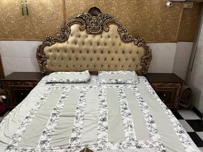 Luxury King Size Bed With Side Tables