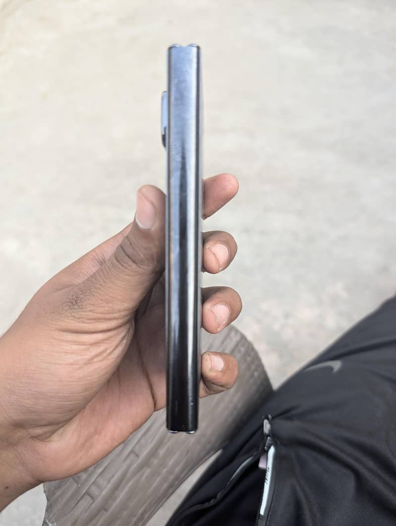 Google pixel fold 2