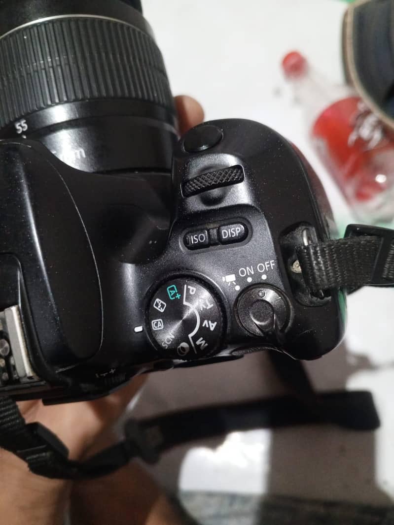 Canon EOS 200D 0