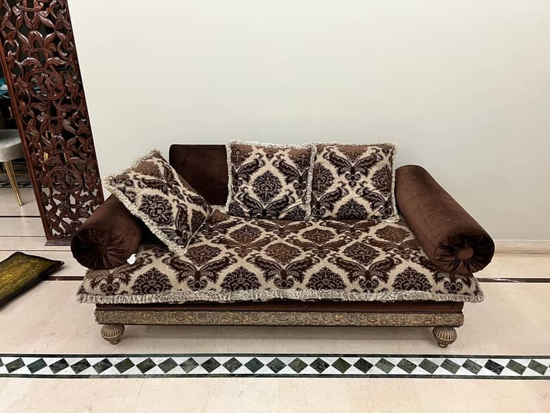 sofa set and table set 0