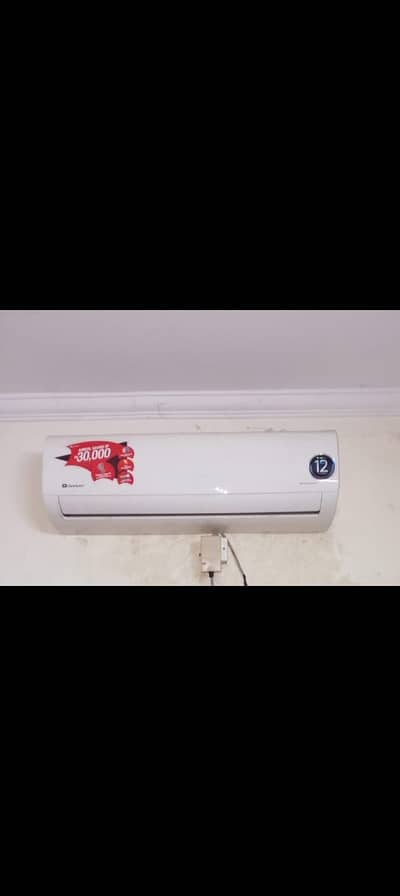Dowlance Spilt inverter Ac genuine condition 12 years warranty card