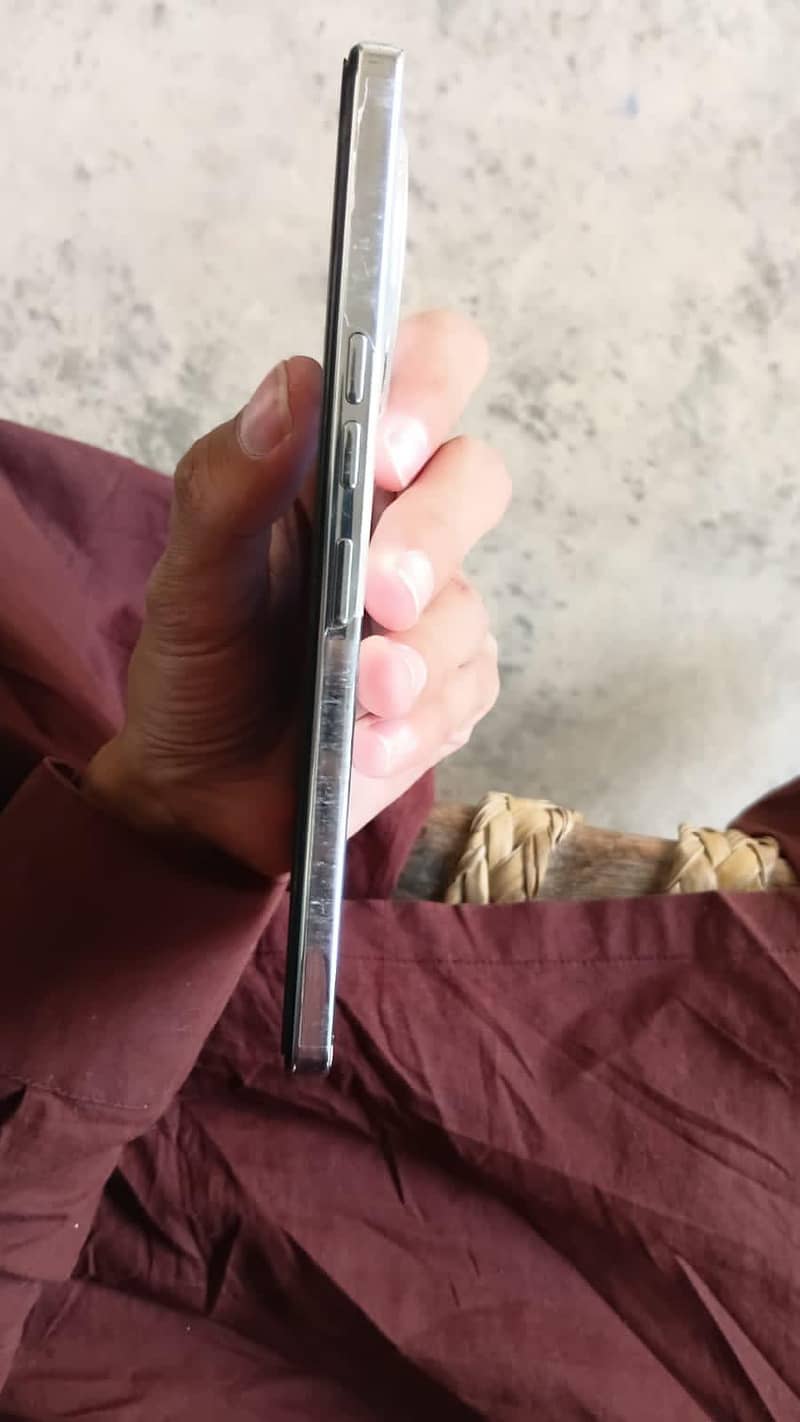 Tecno camon 30 3