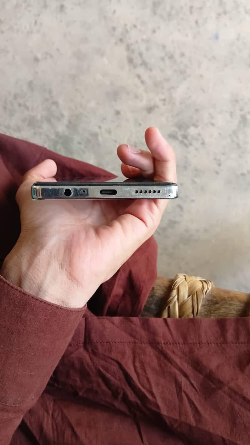 Tecno camon 30 4