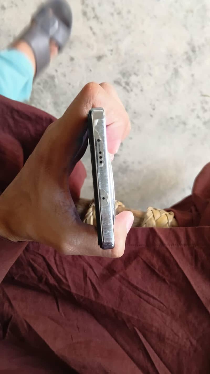 Tecno camon 30 5
