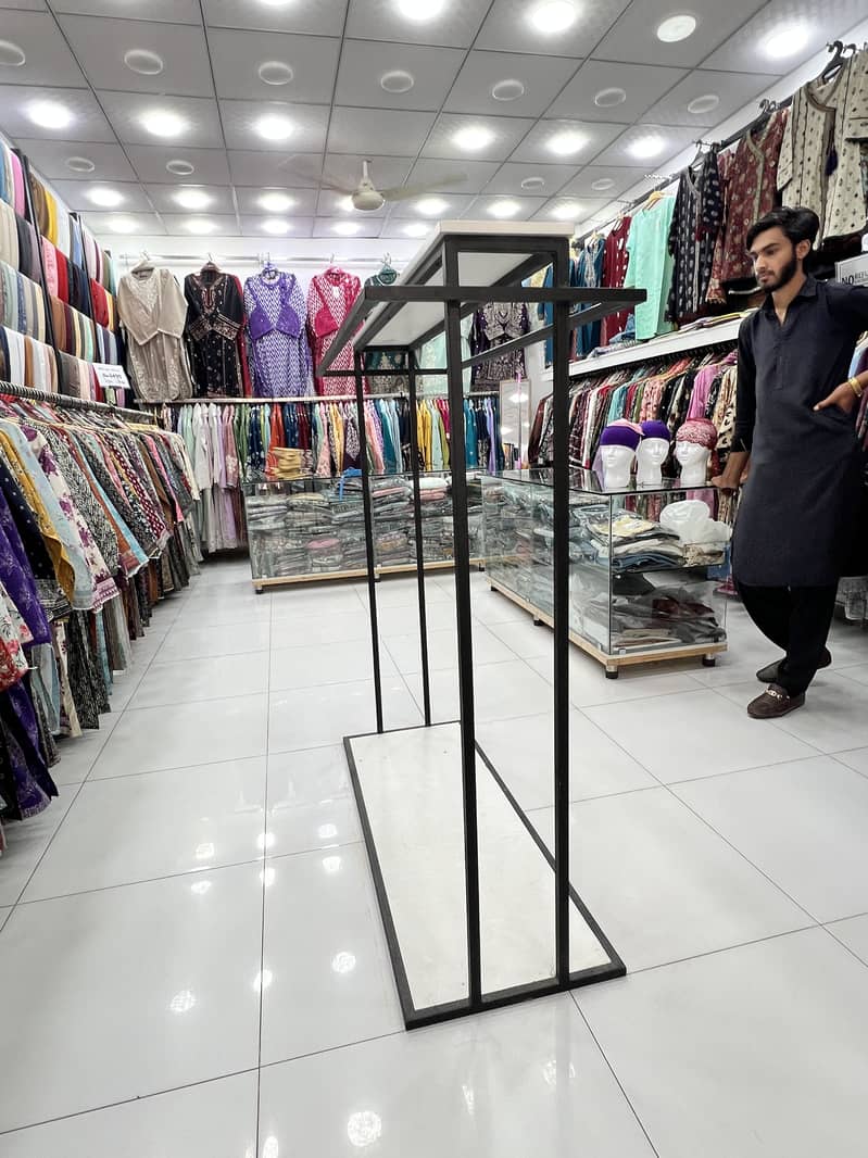 Cloth stand 2