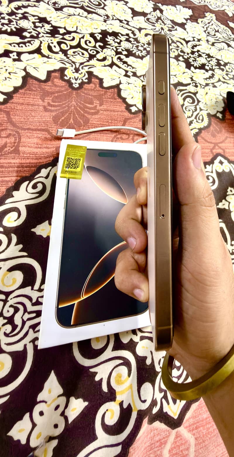 Iphone 16 pro max 1